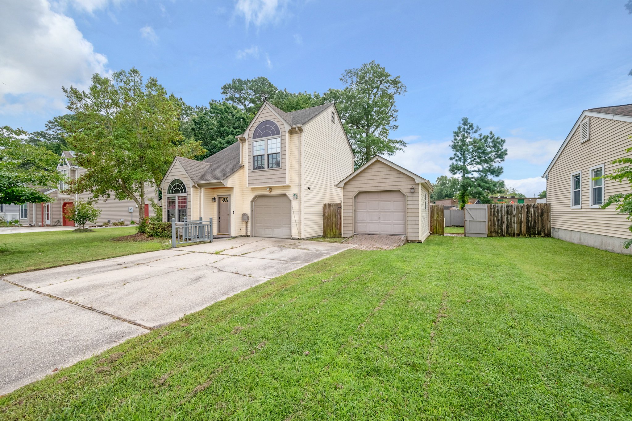 36 Manilla Ln, Hampton, VA 23669 American Real Estate Media