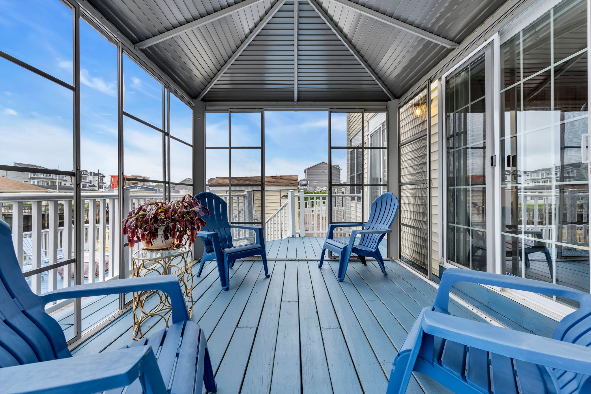  Photo 48