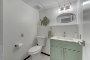  Photo 31