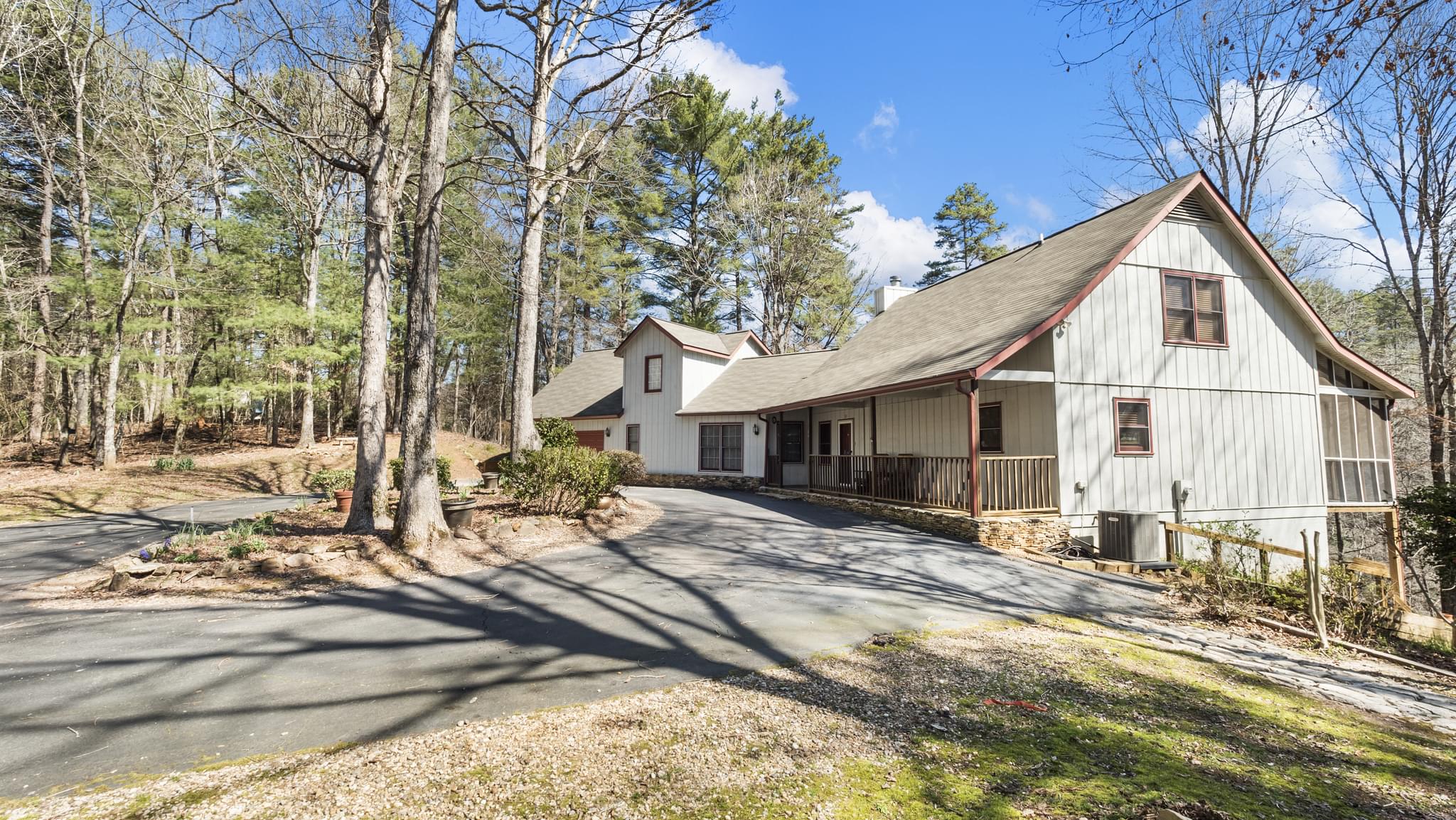  36 Mountain River Ln, Cleveland, GA 30528, US