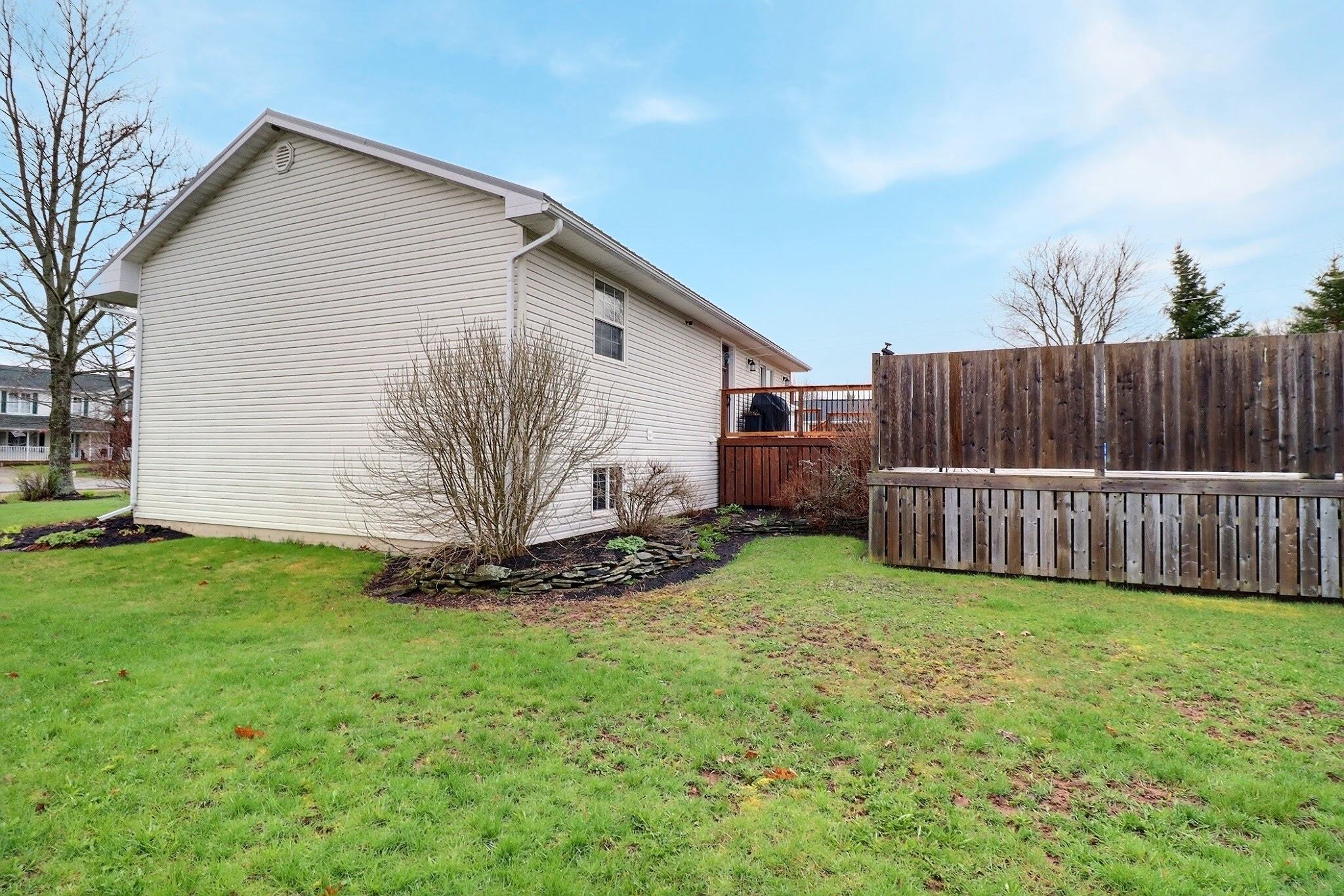 36 Oak Ct, Sussex, NB E4E 2L6, Canada Photo 3