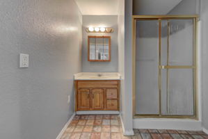  Photo 44