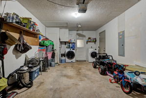  Photo 47