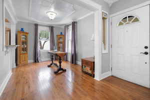 Foyer/Dining Room