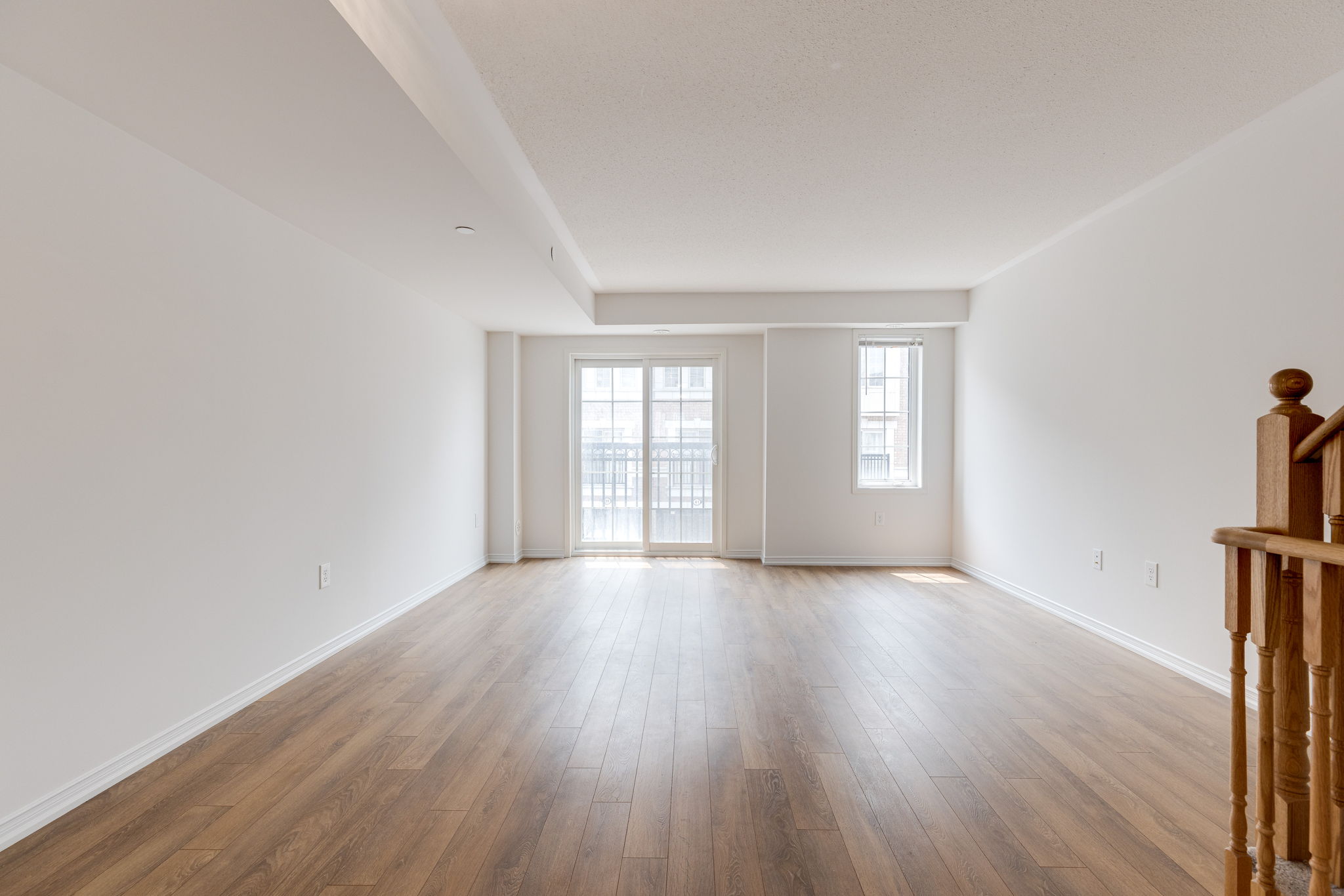 Oshawa property showcase — delivered property photograph 4