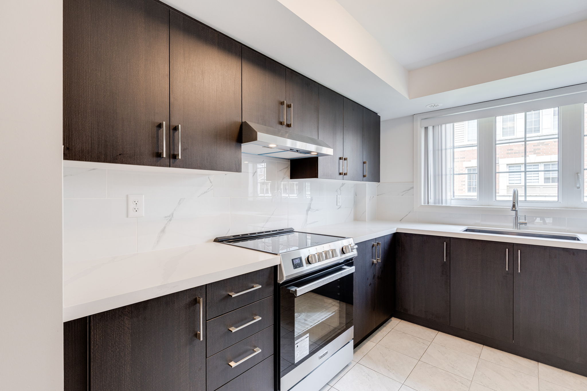 Oshawa property showcase — delivered property photograph 11