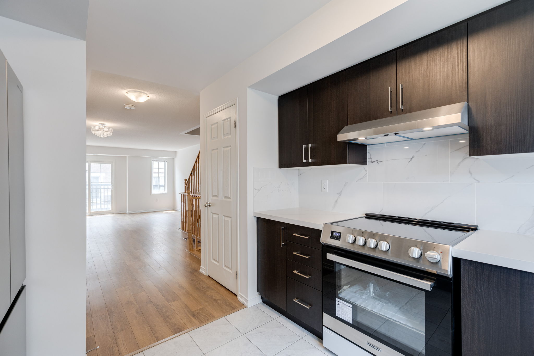 Oshawa property showcase — delivered property photograph 13
