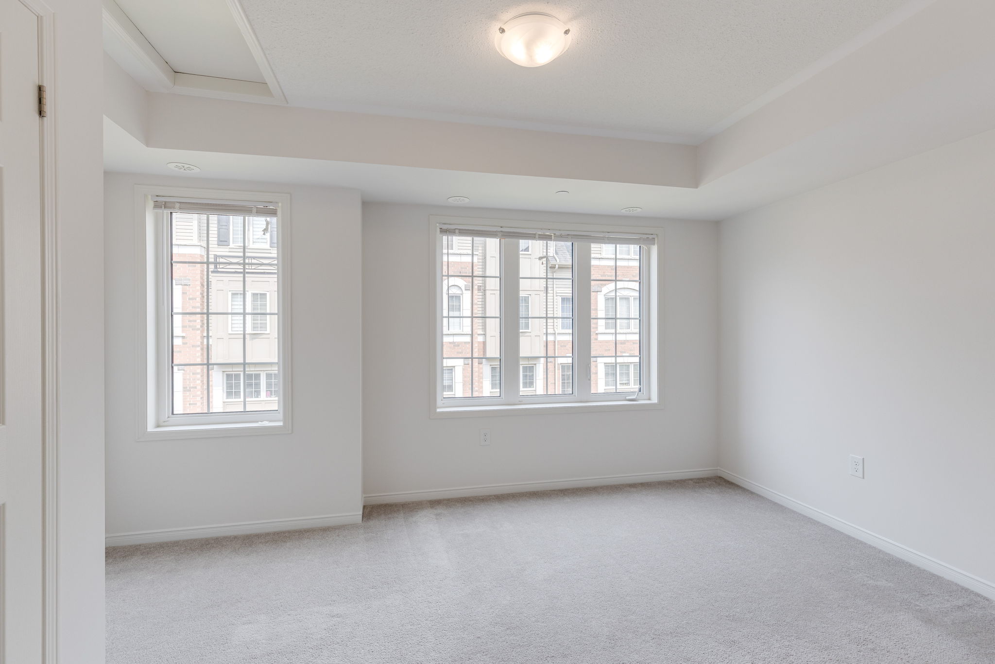 Oshawa property showcase — delivered property photograph 15