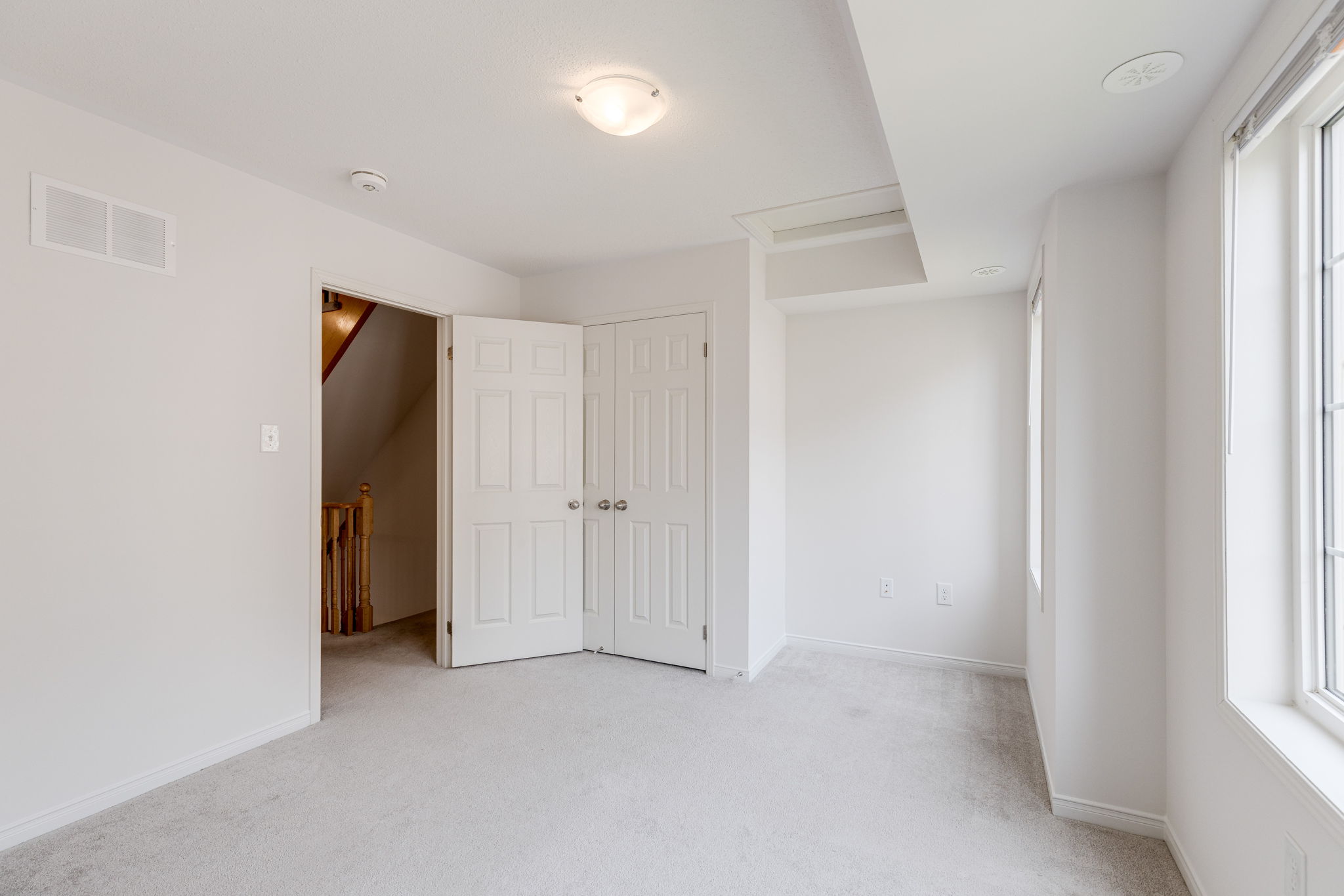 Oshawa property showcase — delivered property photograph 16