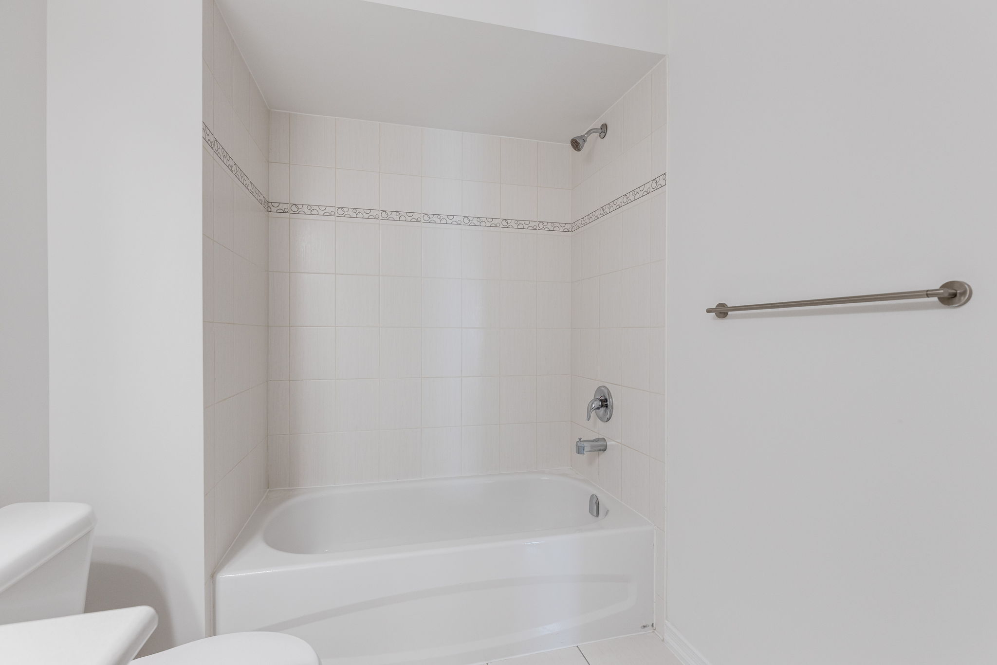 Oshawa property showcase — delivered property photograph 19