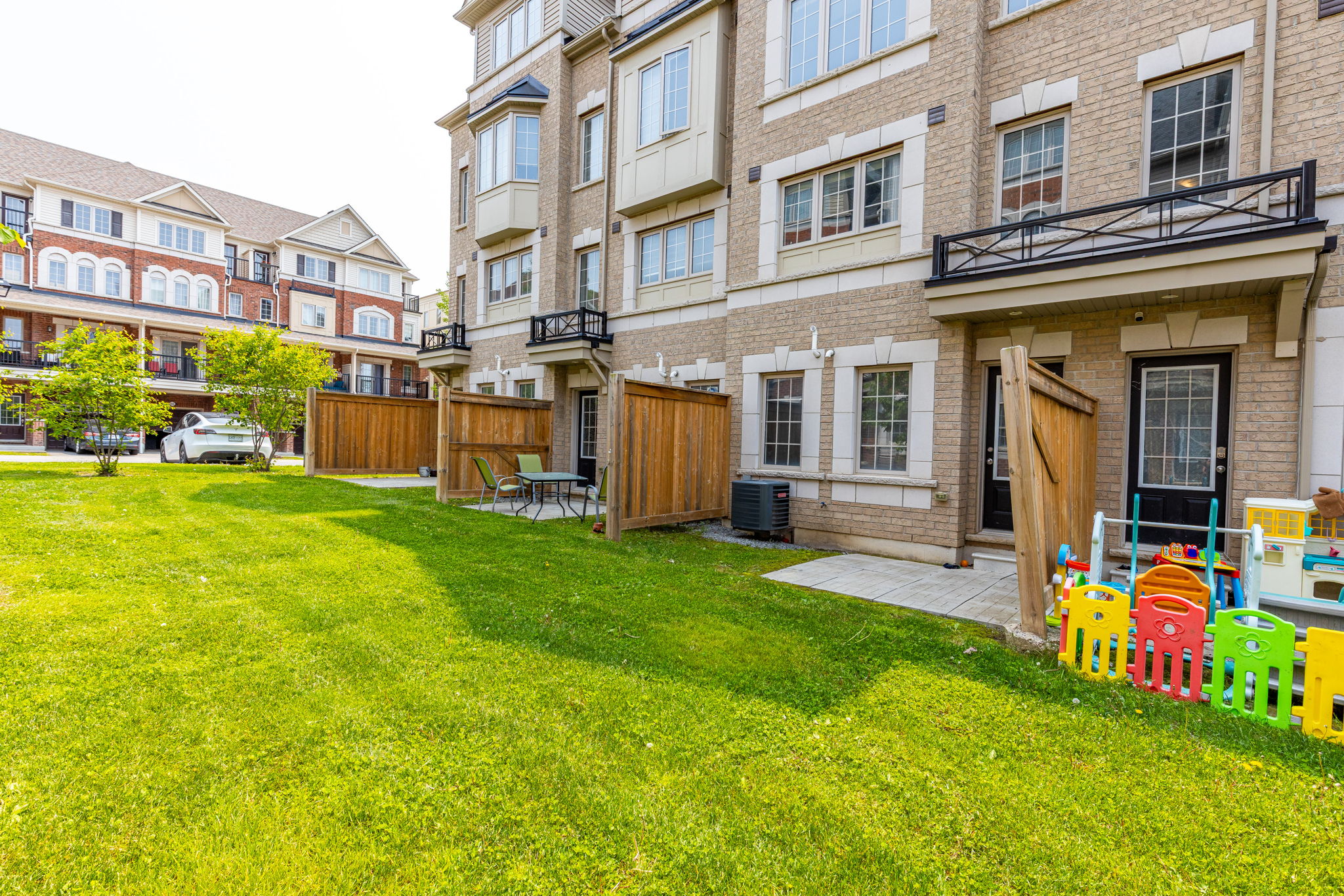 Oshawa property showcase — delivered property photograph 37