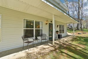 Queen Rd unit c-1004-004.jpg