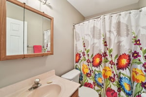 Queen Rd unit c-1004-018.jpg