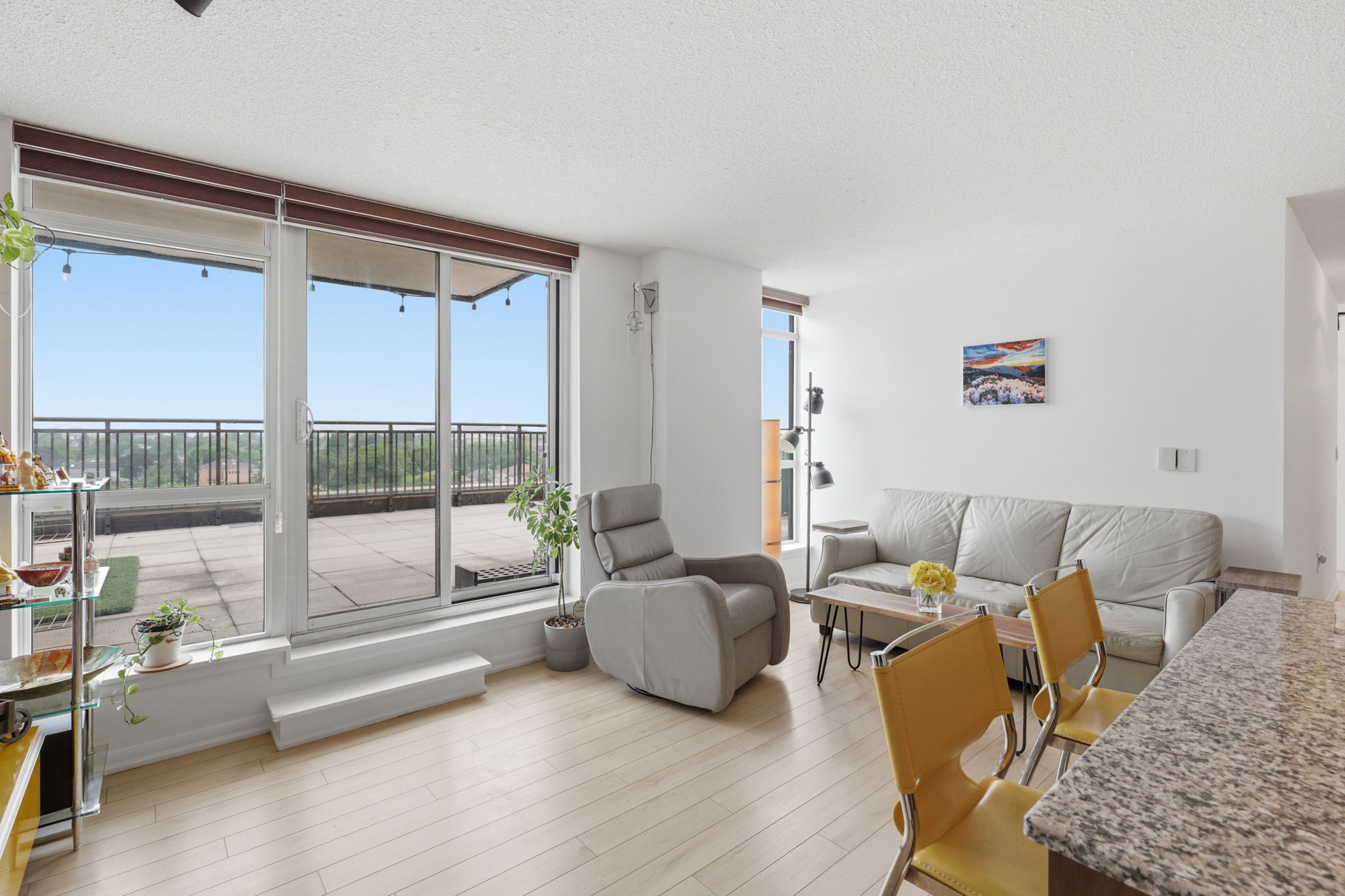 Property in Toronto — delivered property photograph 11