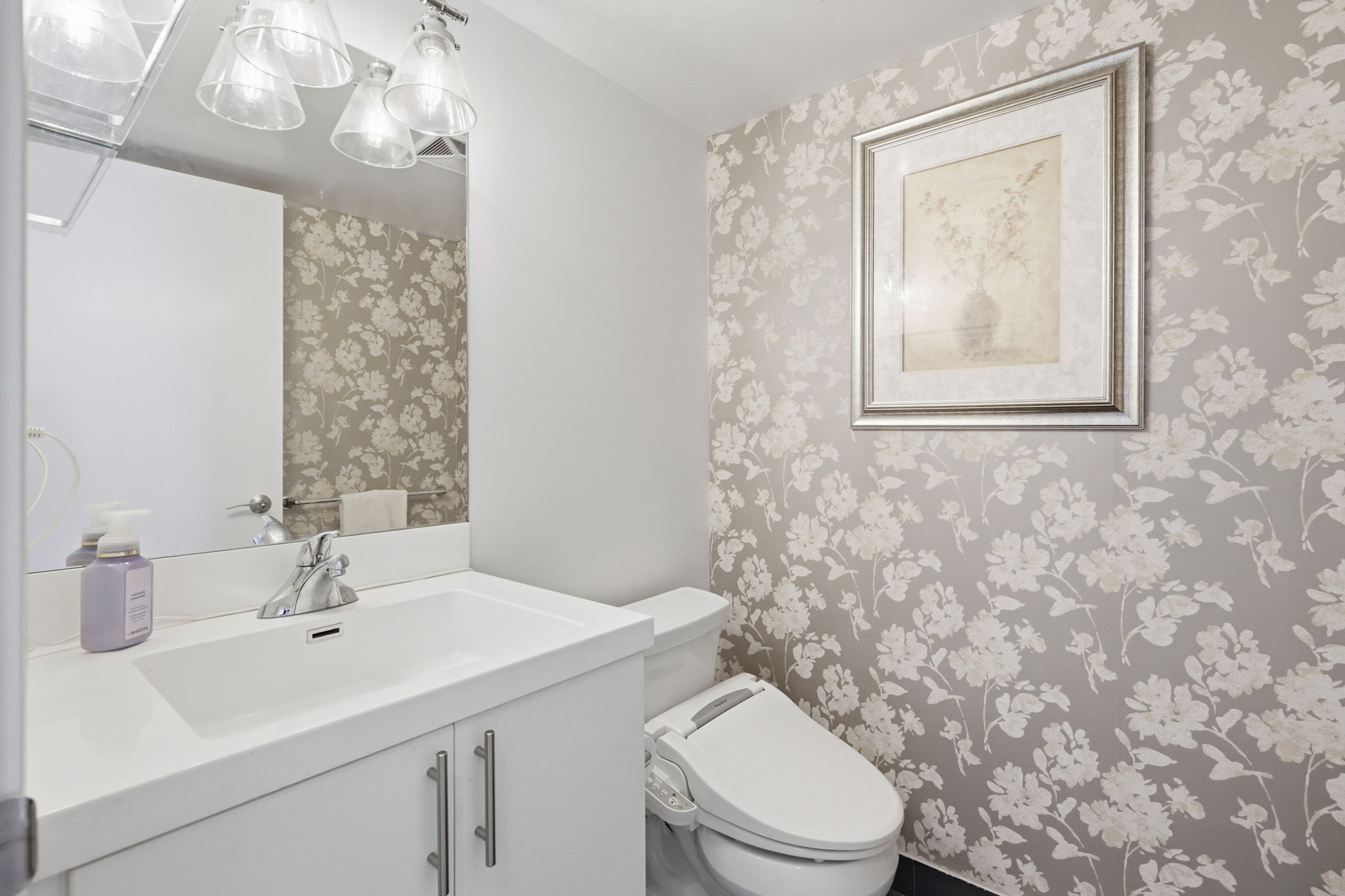 Property in Toronto — delivered property photograph 14