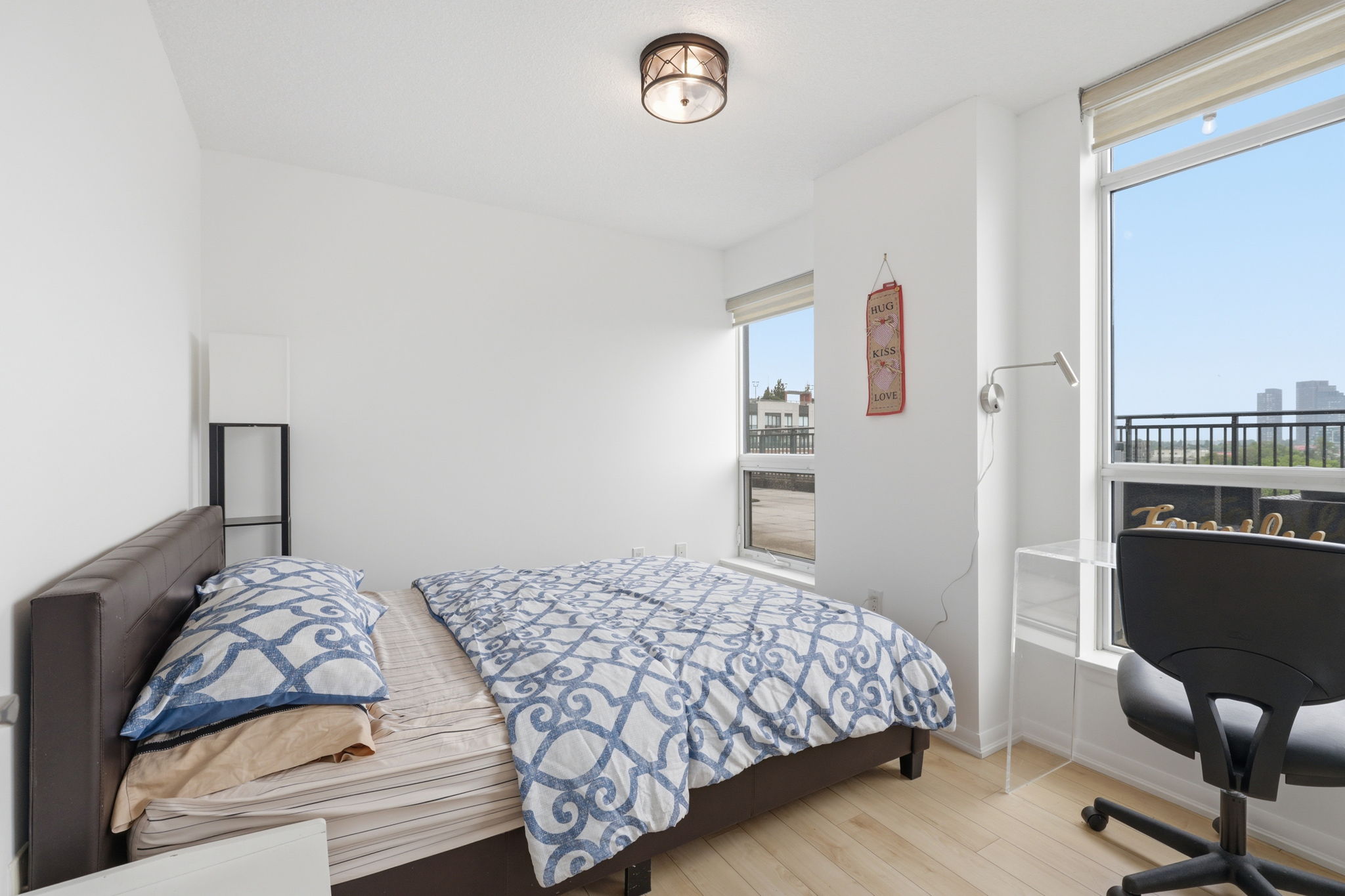 Property in Toronto — delivered property photograph 18