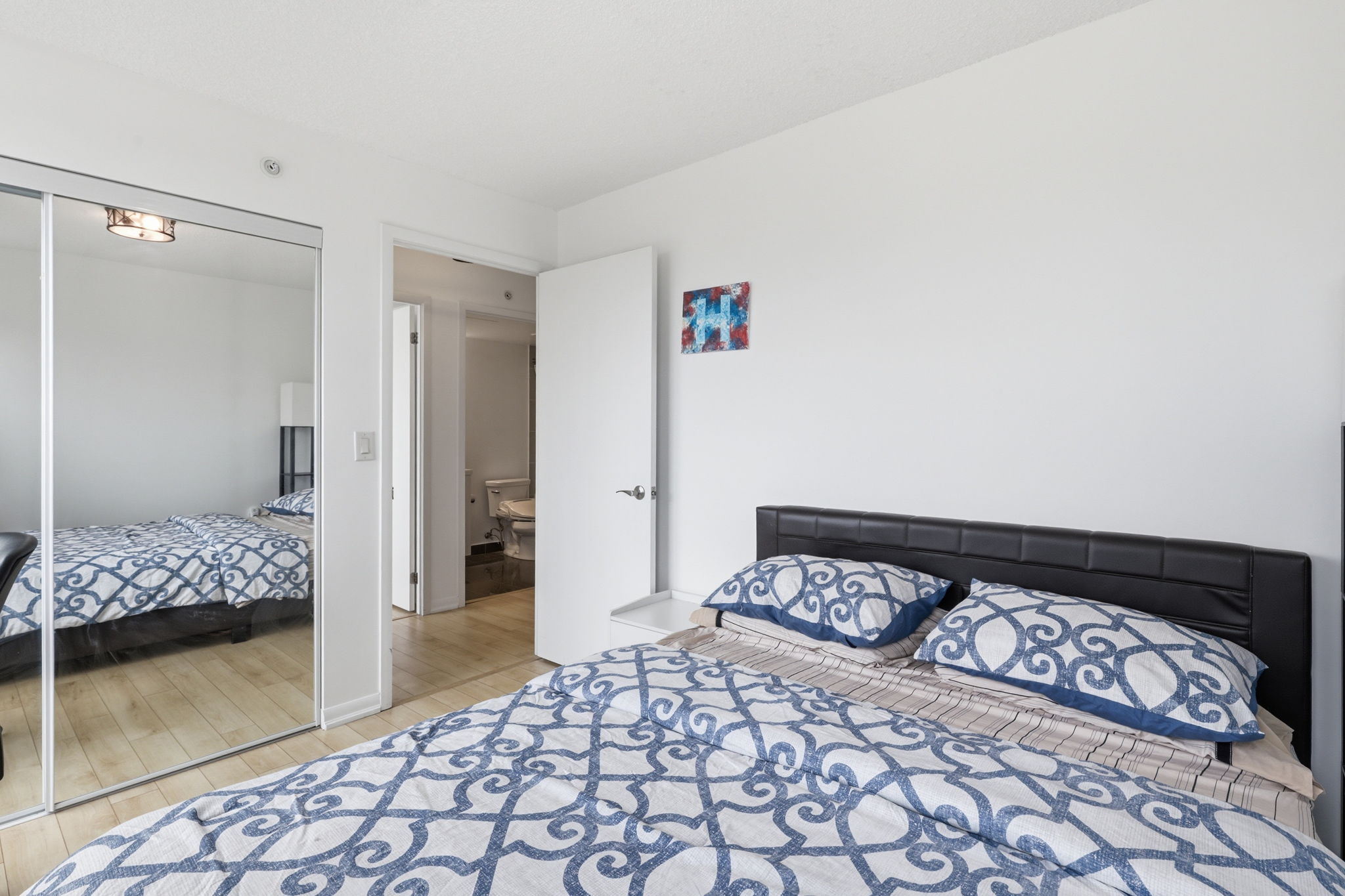 Property in Toronto — delivered property photograph 19
