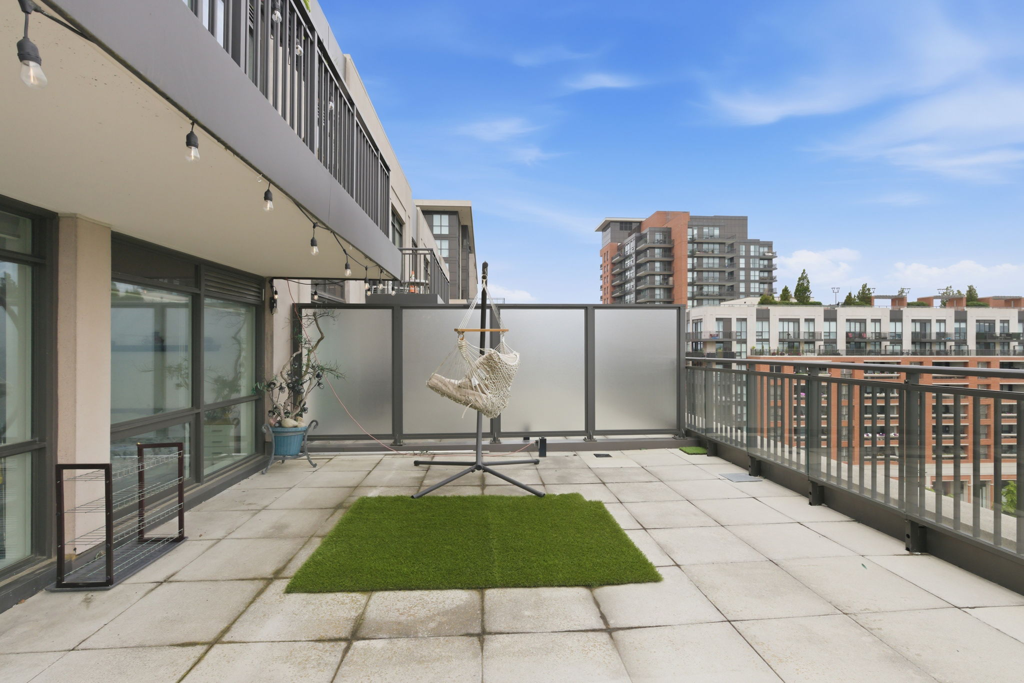 Property in Toronto — delivered property photograph 30