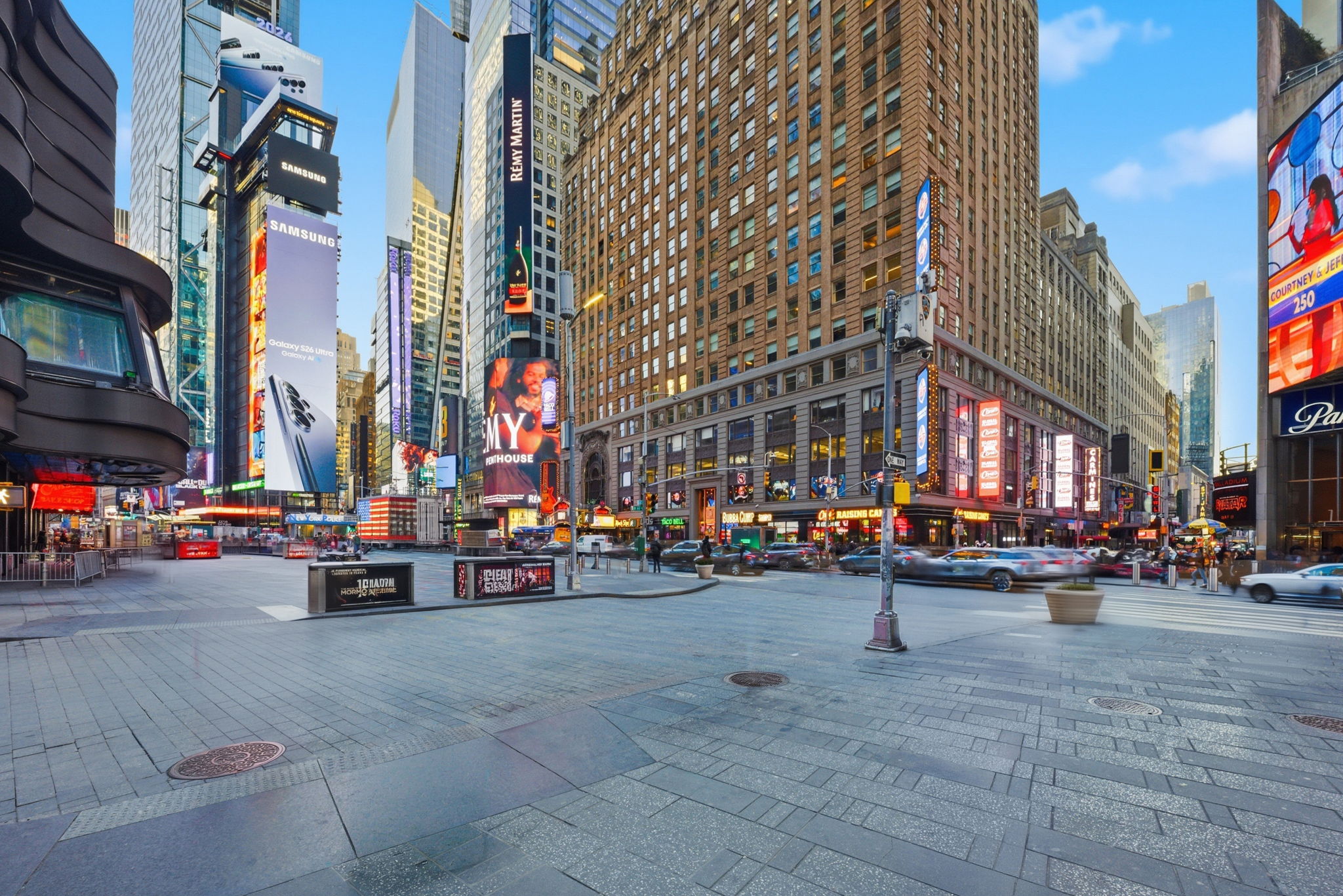 36_W_44TH_303_028