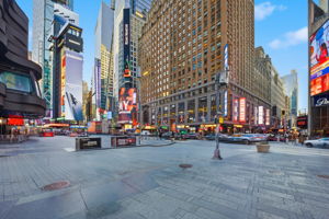 36_W_44TH_303_028