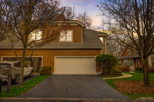 Wyldwood Dr - VT-001