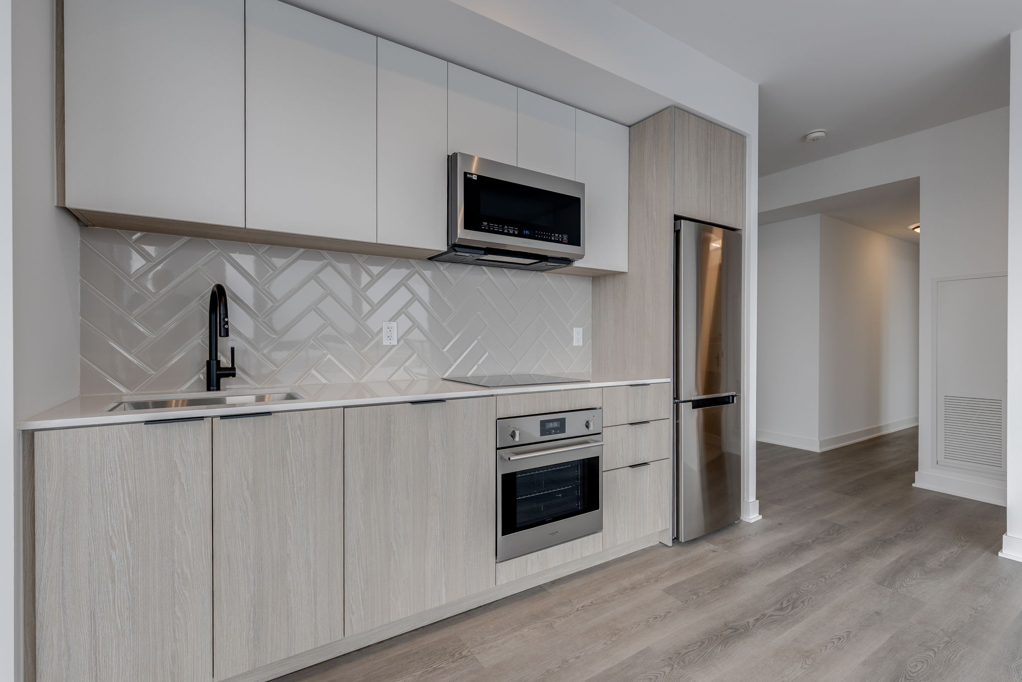 Toronto property showcase — delivered property photograph 9