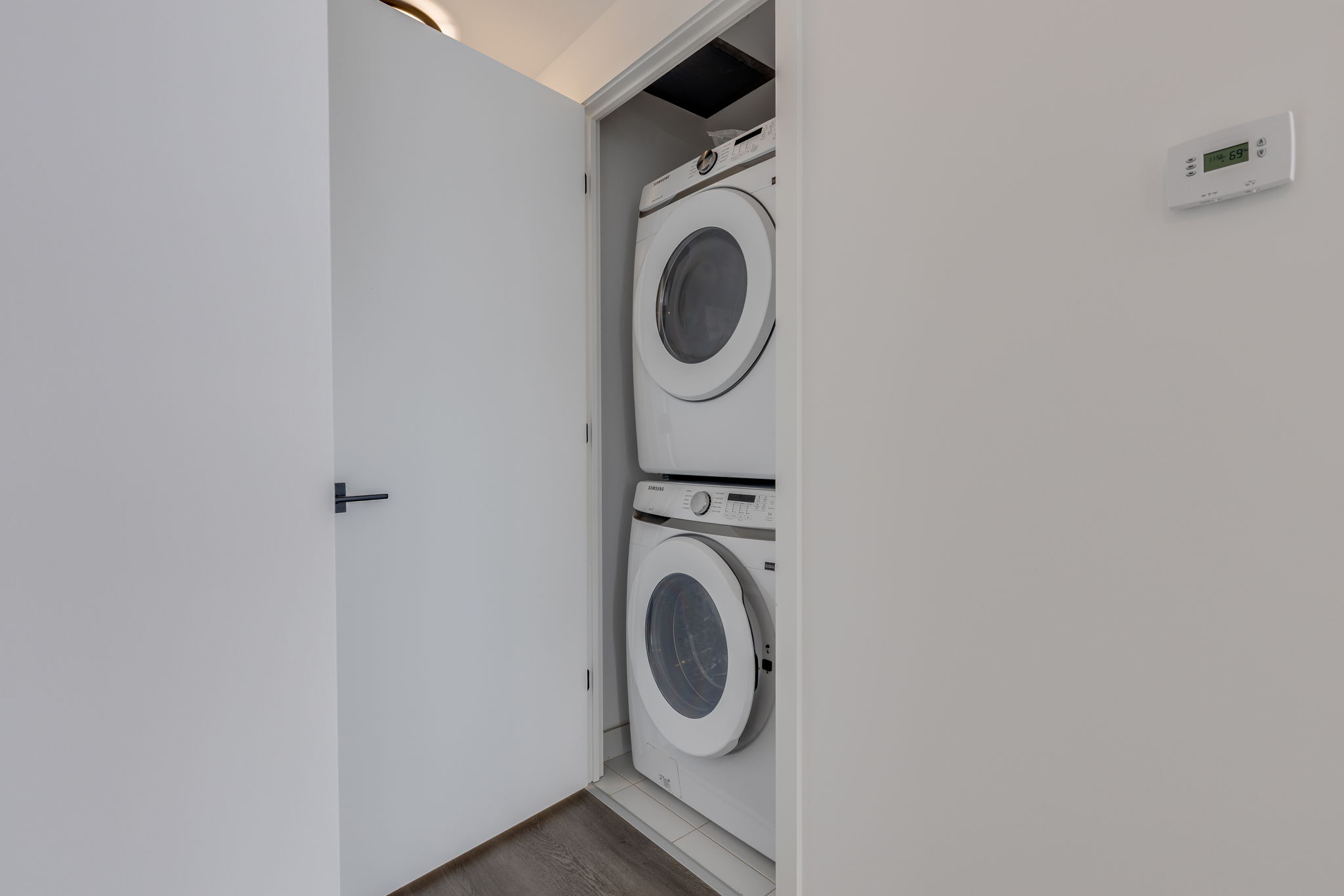 Toronto property showcase — delivered property photograph 23