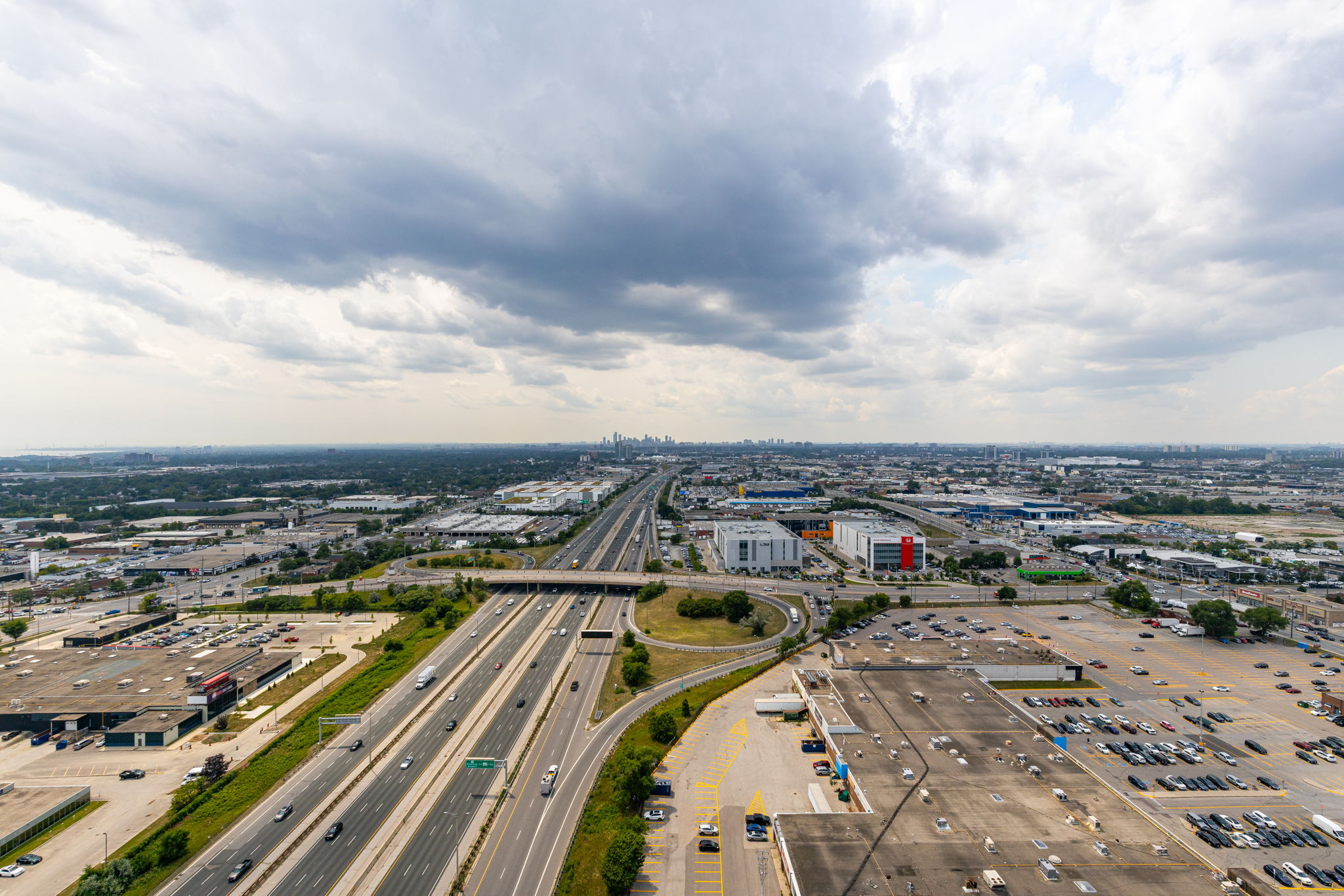 Toronto property showcase — delivered property photograph 25