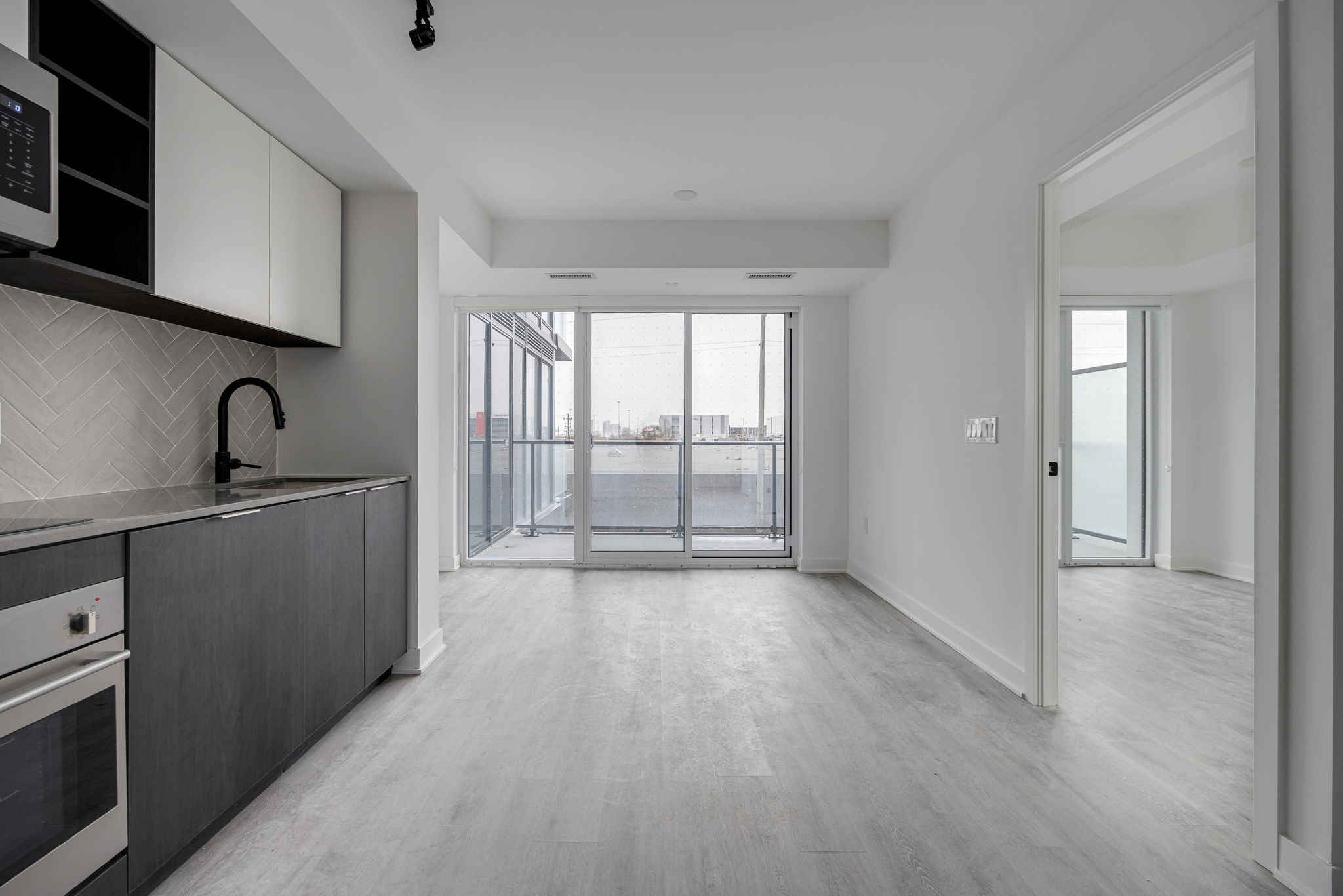 Toronto property showcase — delivered property photograph 4