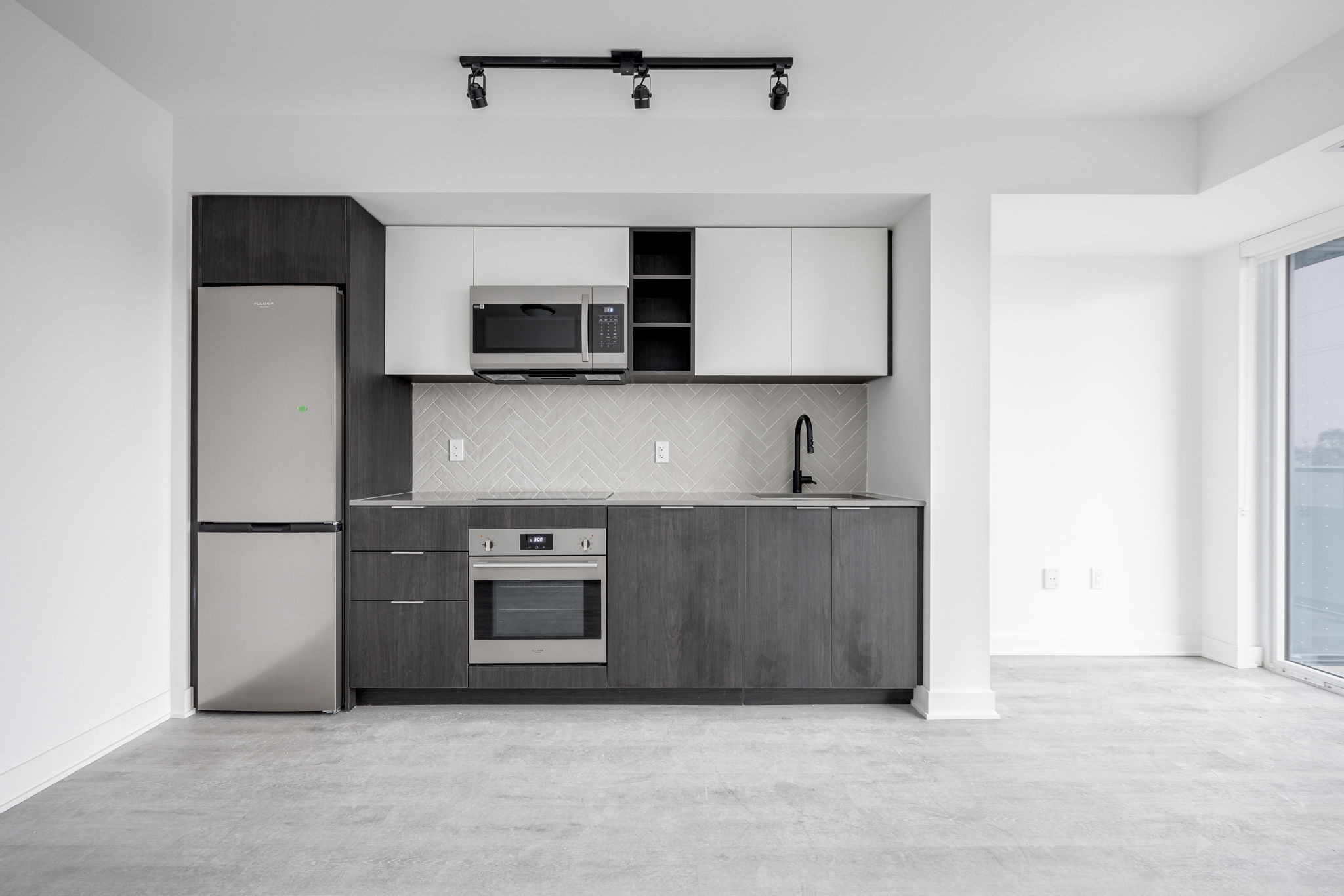 Toronto property showcase — delivered property photograph 5