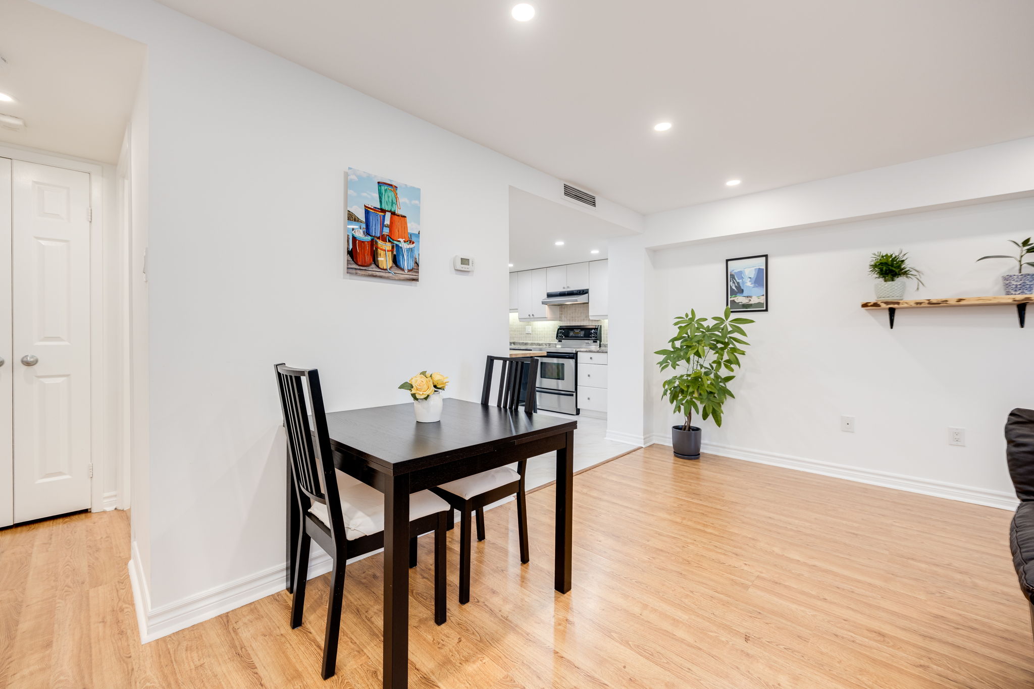 Toronto property showcase — delivered property photograph 10