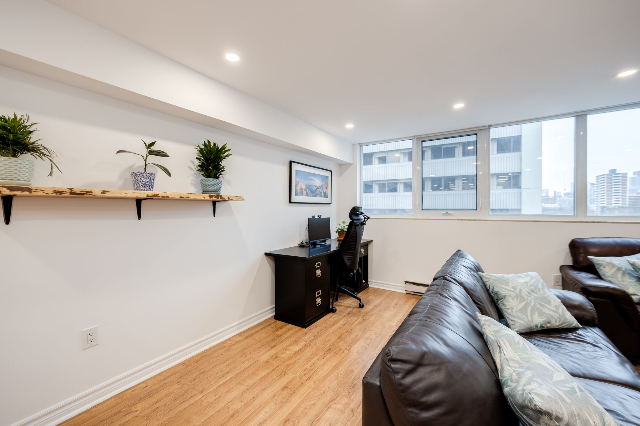 Toronto property showcase — delivered property photograph 8
