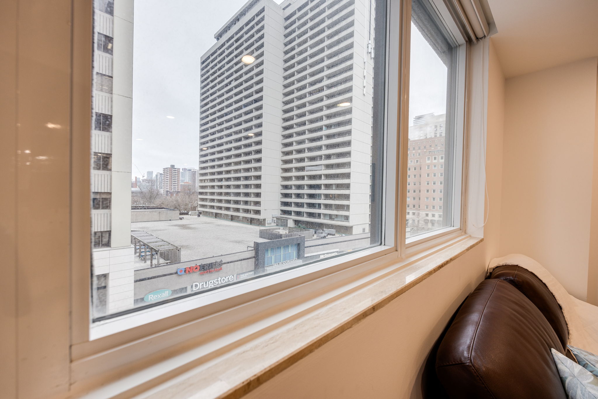 Toronto property showcase — delivered property photograph 12