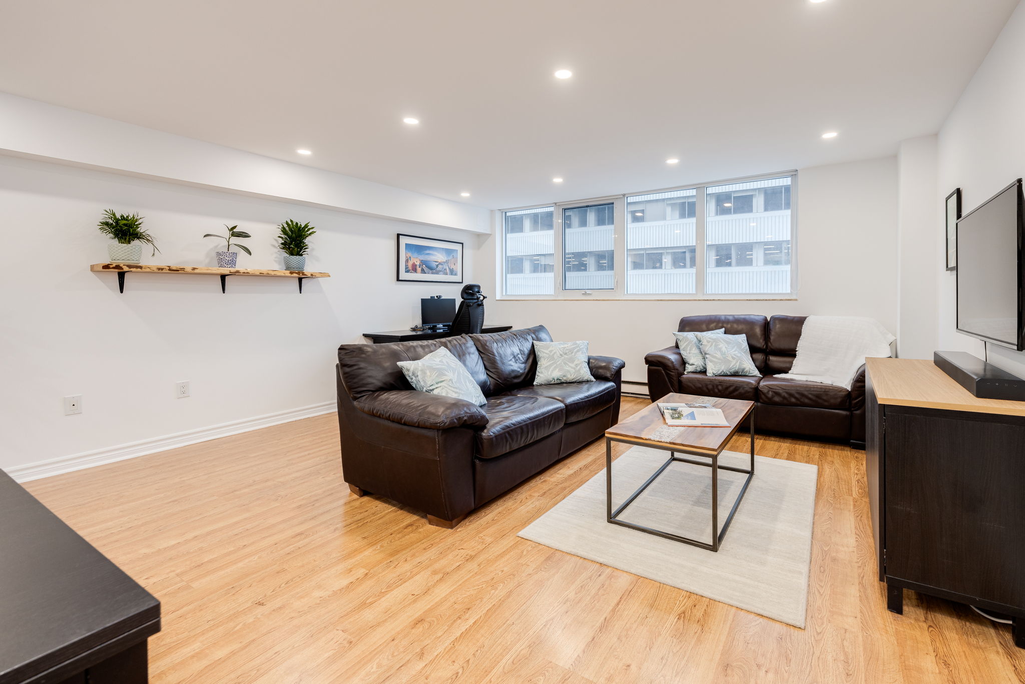 Toronto property showcase — delivered property photograph 11
