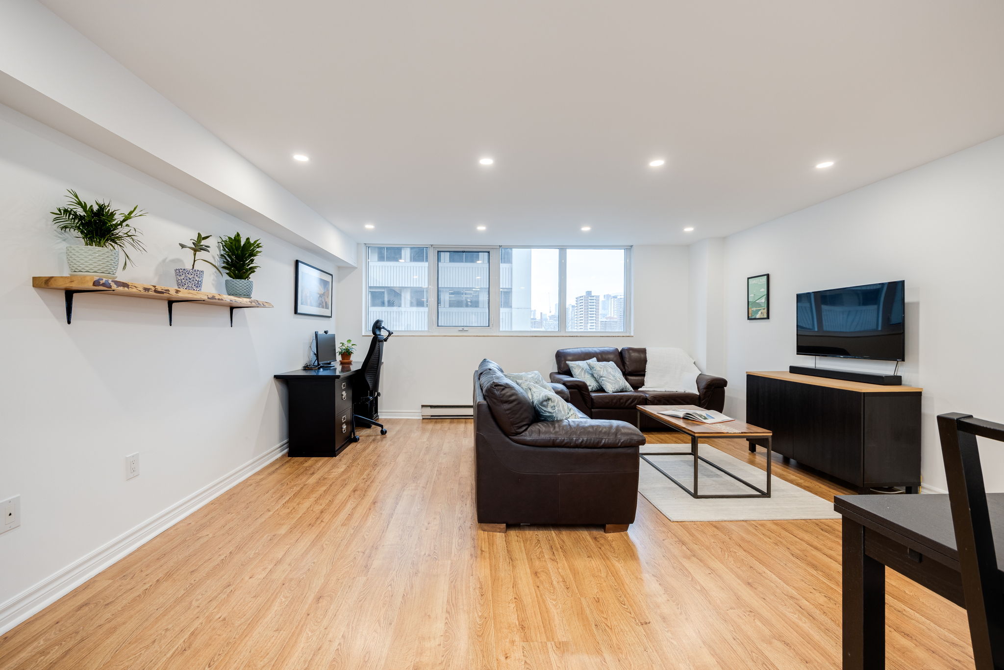 Toronto property showcase — delivered property photograph 6
