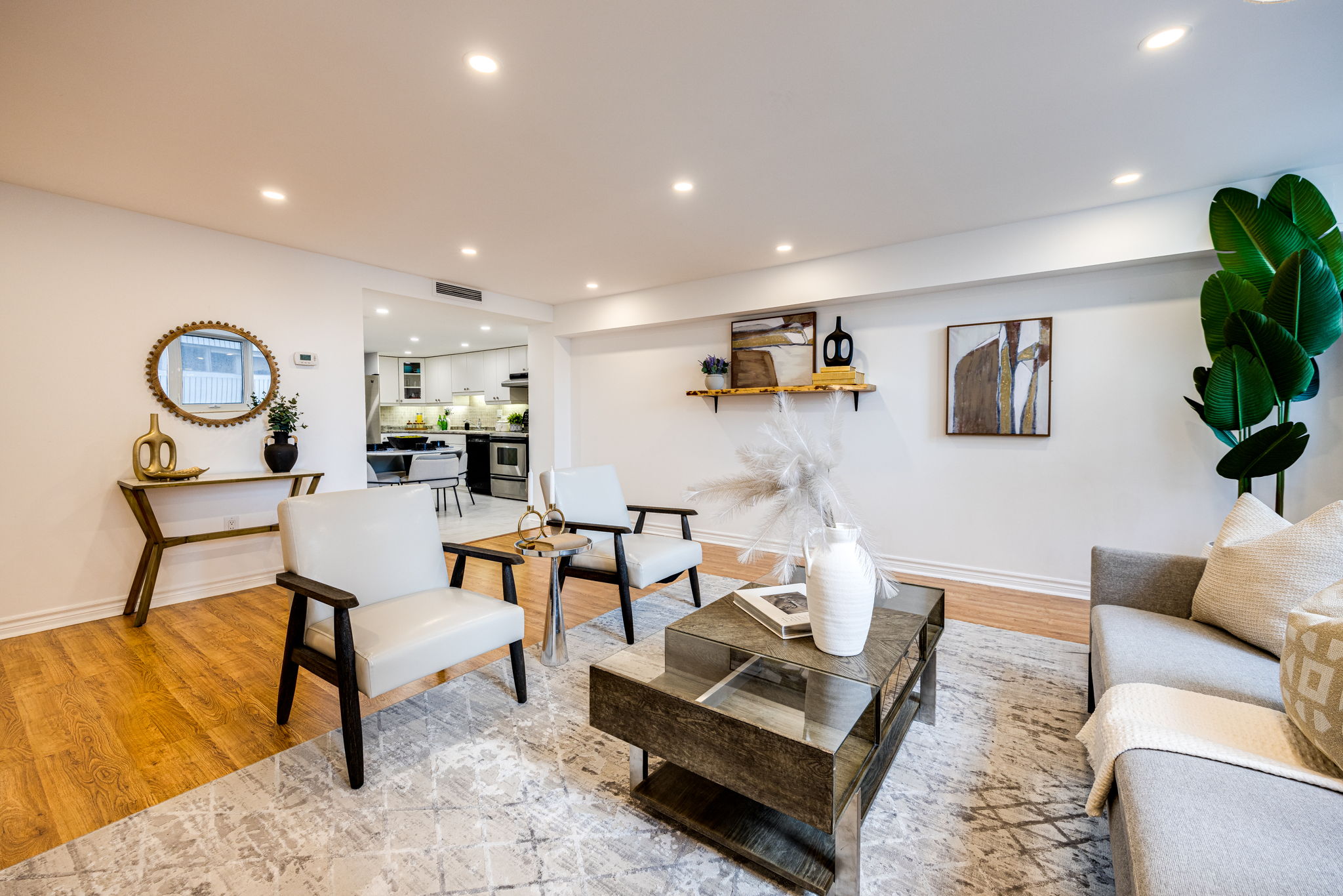 Toronto property showcase — delivered property photograph 4