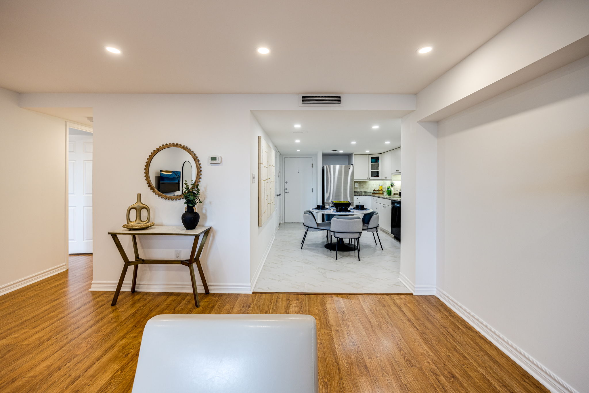 Toronto property showcase — delivered property photograph 6