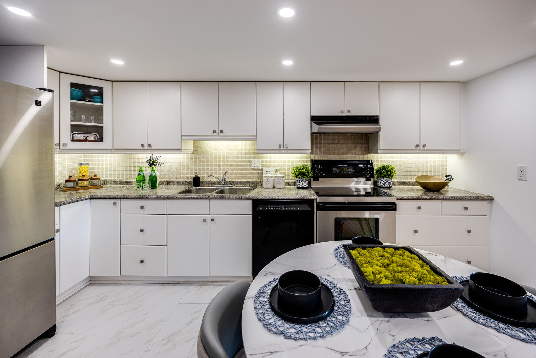 Toronto property showcase — delivered property photograph 9