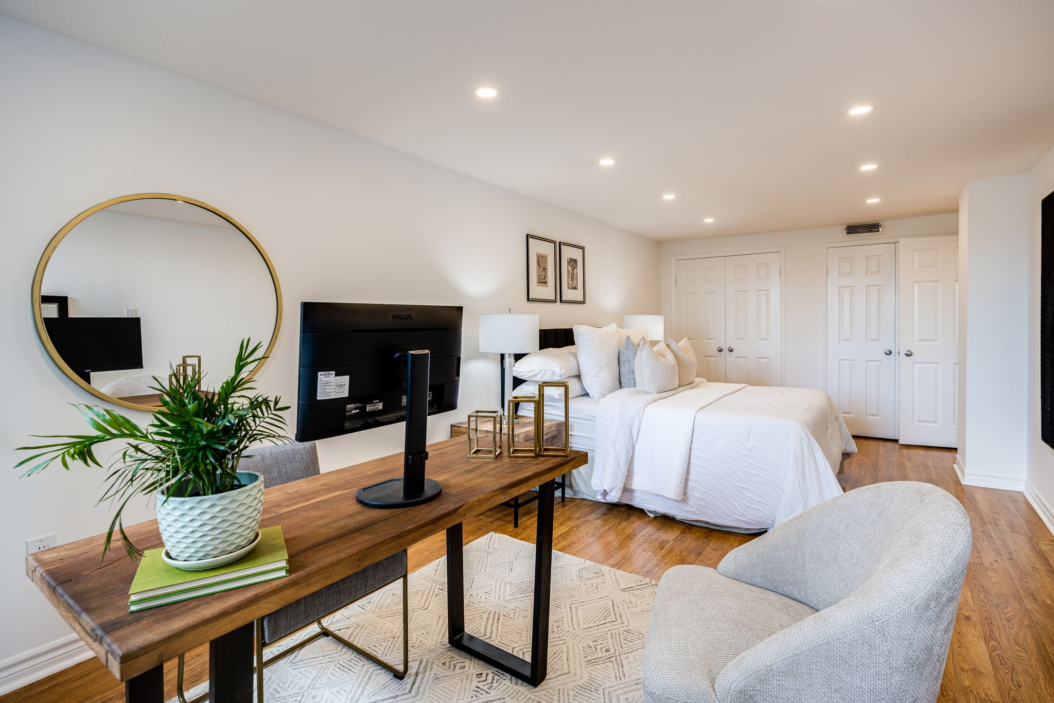 Toronto property showcase — delivered property photograph 16