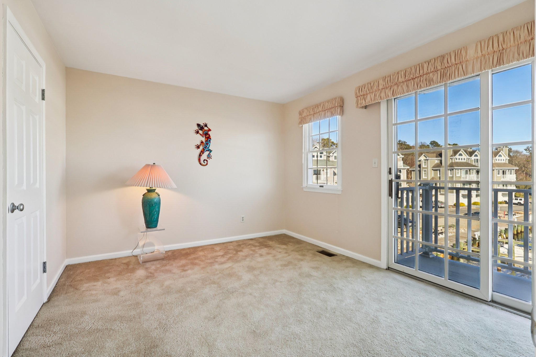 Captains Walk-S2503-020.jpg