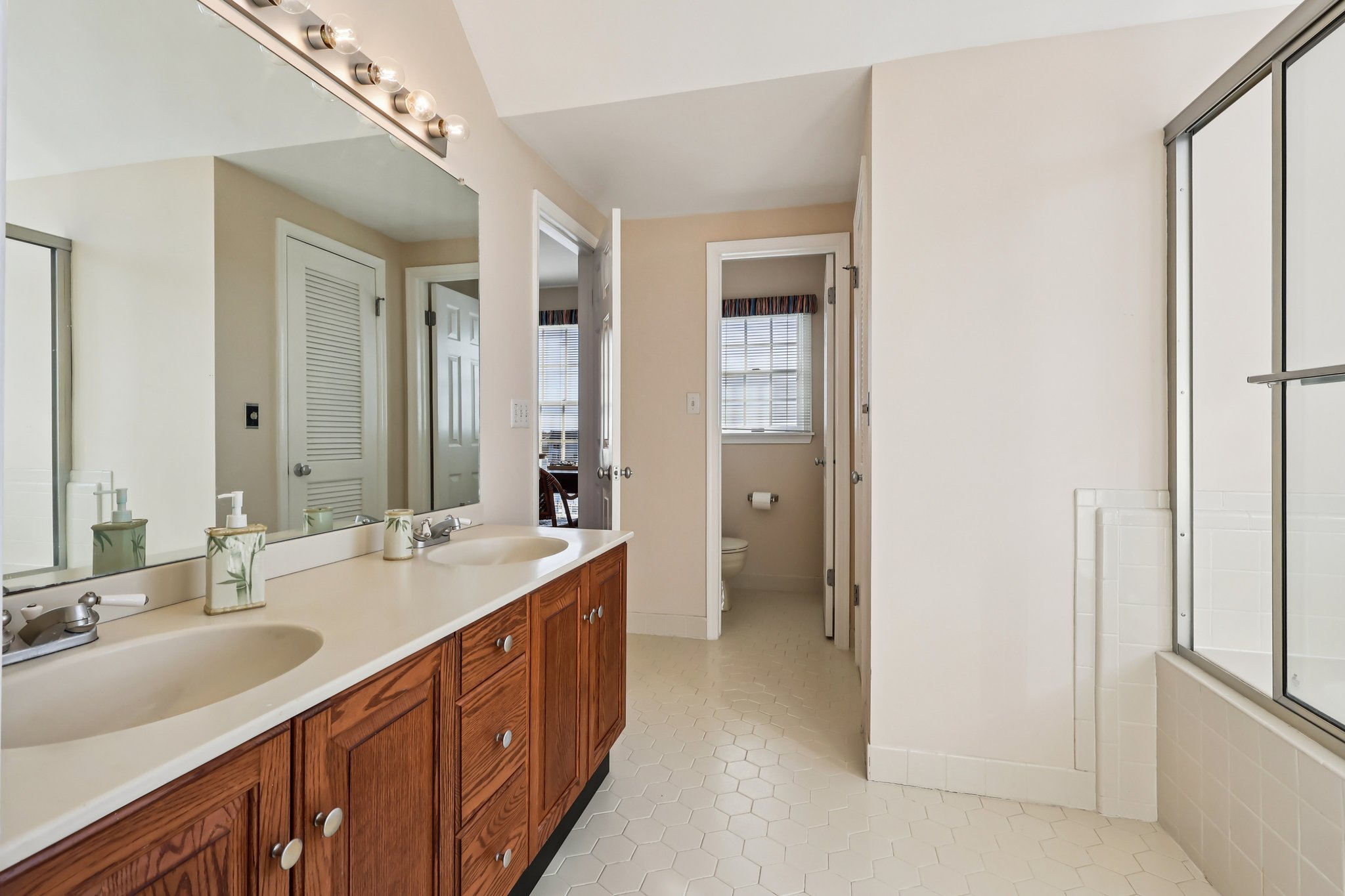 Captains Walk-S2503-033.jpg