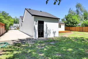  Photo 47