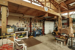  Photo 44