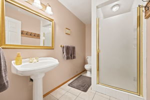  Photo 46