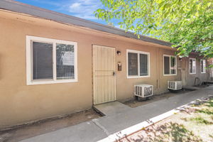002_360 N Calaveras St