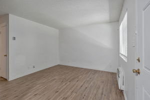 004_360 N Calaveras St