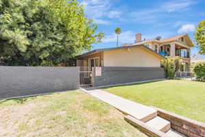022_360 N Calaveras St