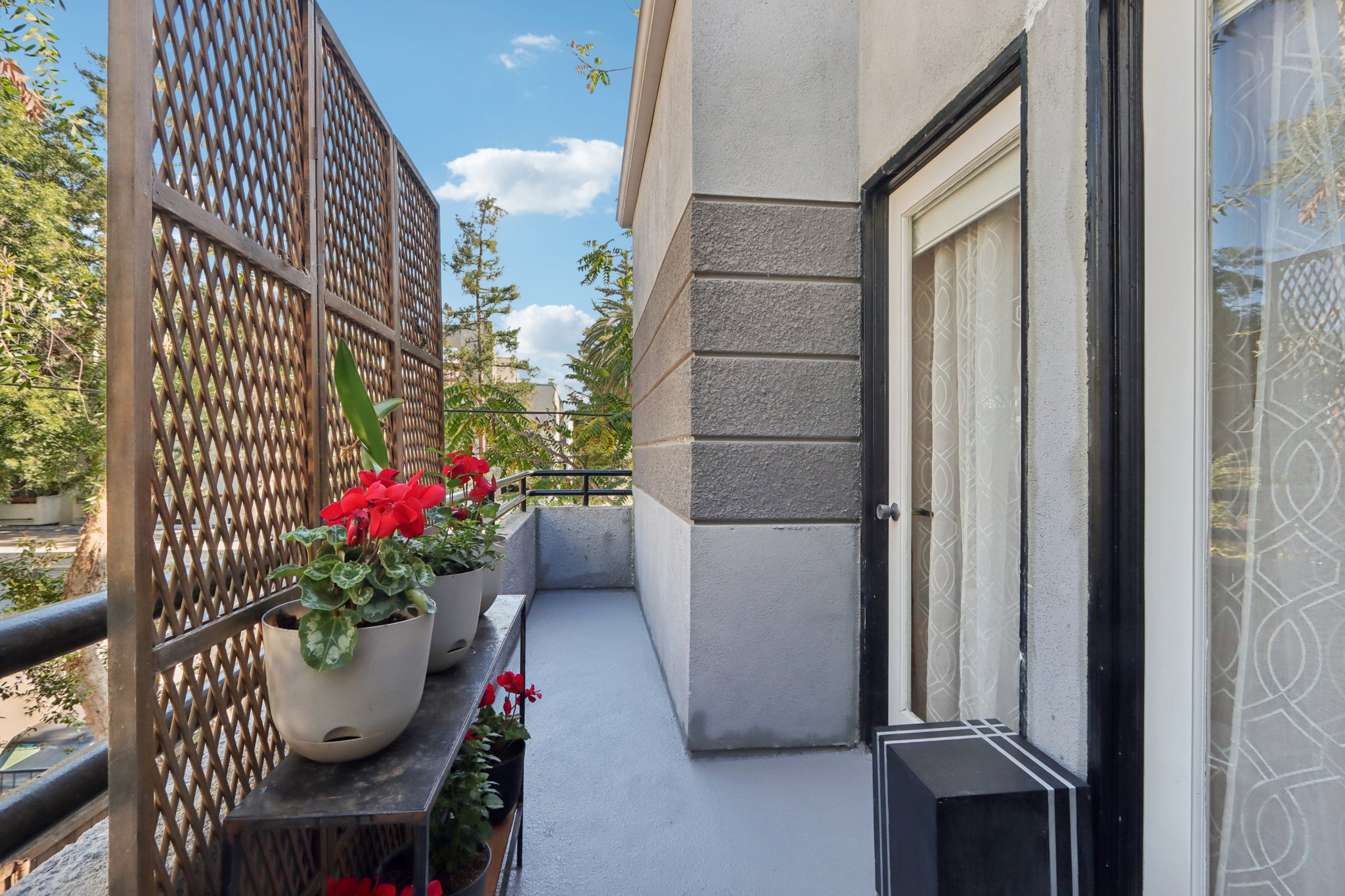 S Los Robles Ave-S0811-017.jpg