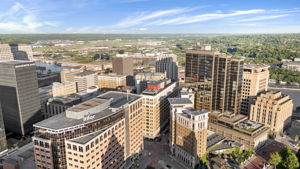  Photo 0