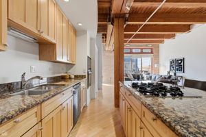 360 W Illinois St 531 - Charlie Arnold_012